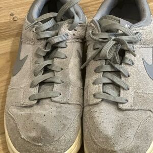 Nike Men's Light Gray Suede Sneakers